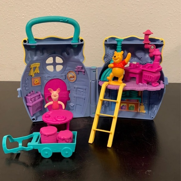 Vintage Winnie the Pooh Honey Pot Fun Carry Around Playset - Picture 1 of 9